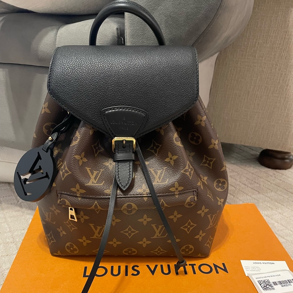 Louis Vuitton Montsouris PM